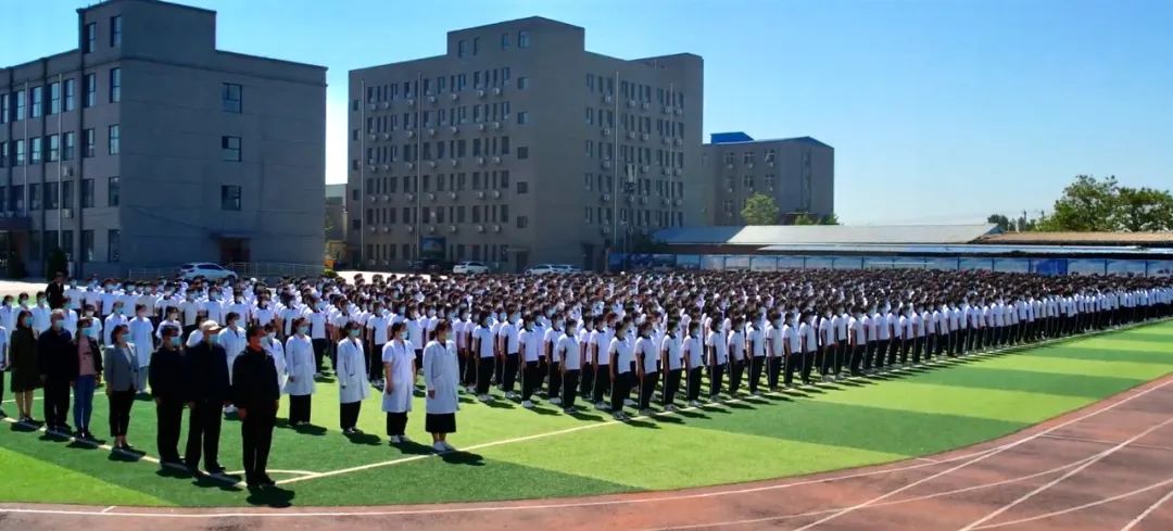 石家庄冀中医学中等专业学校学生见习之旅